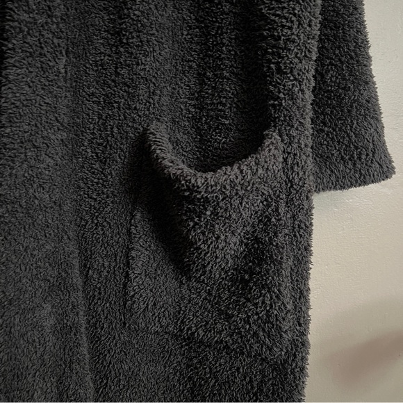 Barefoot Dreams robe Size 1 - Picture 7 of 10